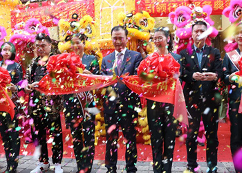 金九銀十，40多家加盟店(diàn)齊開(kāi)業！新建區源盛金銀首飾經營部非凡品牌價值，再續火(huǒ)爆加盟傳奇！